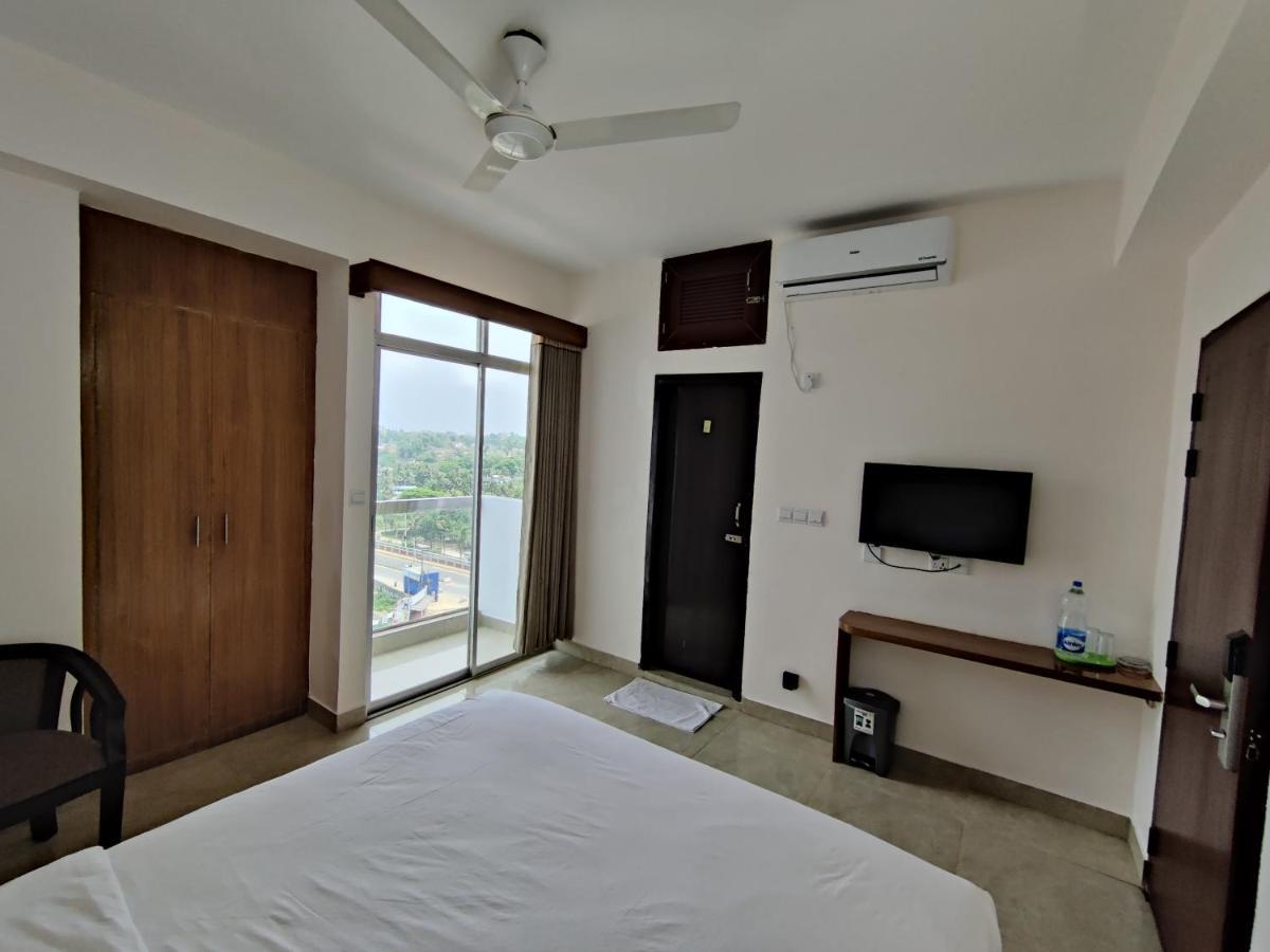 Hotel Sea Moon Кокс-Базар Екстер'єр фото