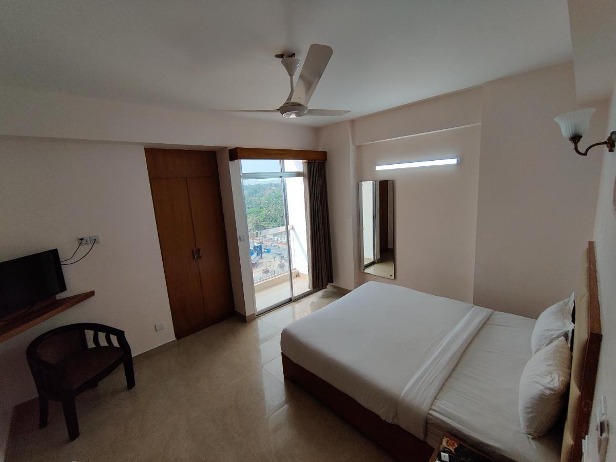Hotel Sea Moon Кокс-Базар Екстер'єр фото